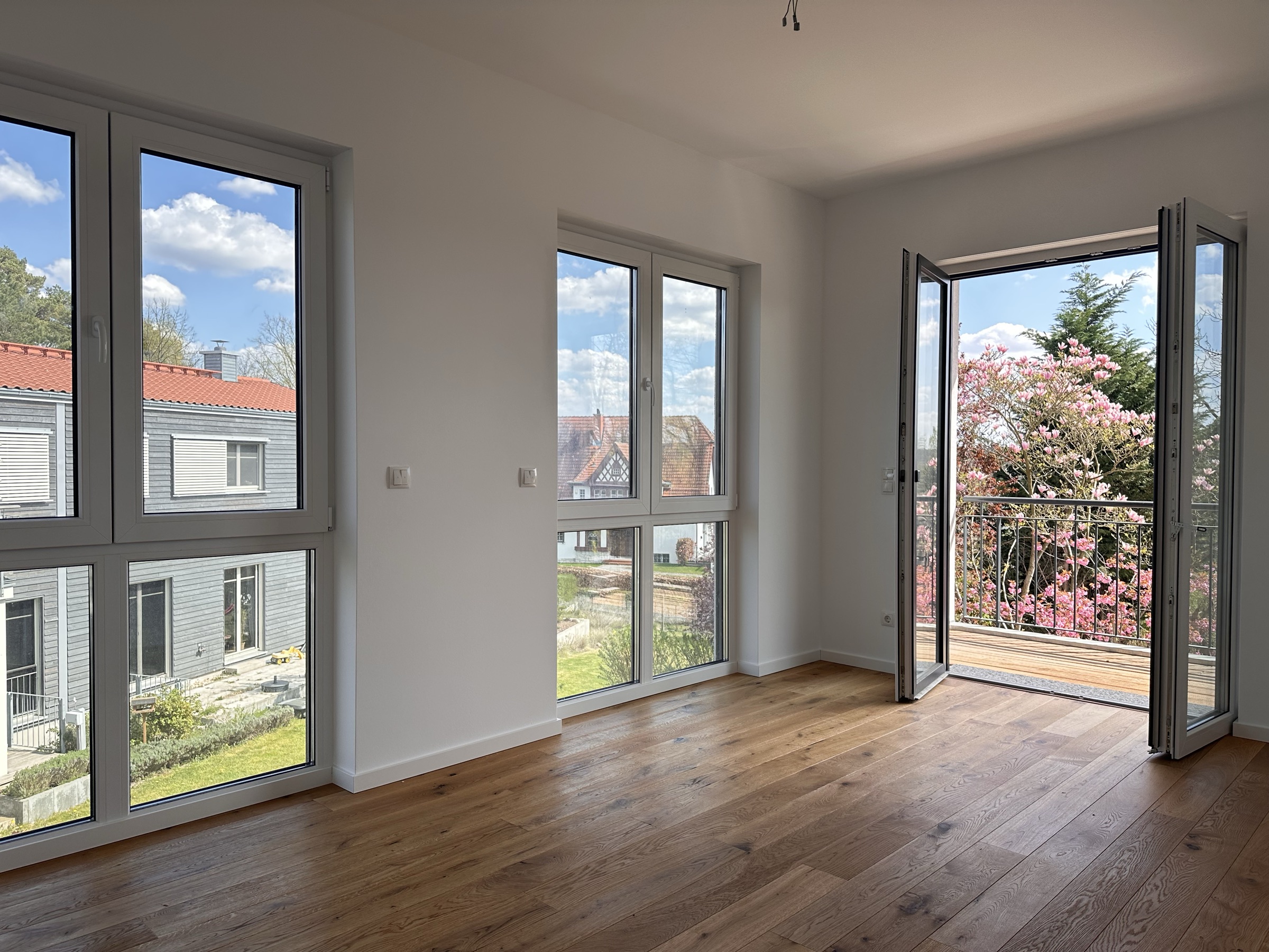 Neubau Doppelhaushälfte Berlin-Kladow — Außenansicht am Wannsee