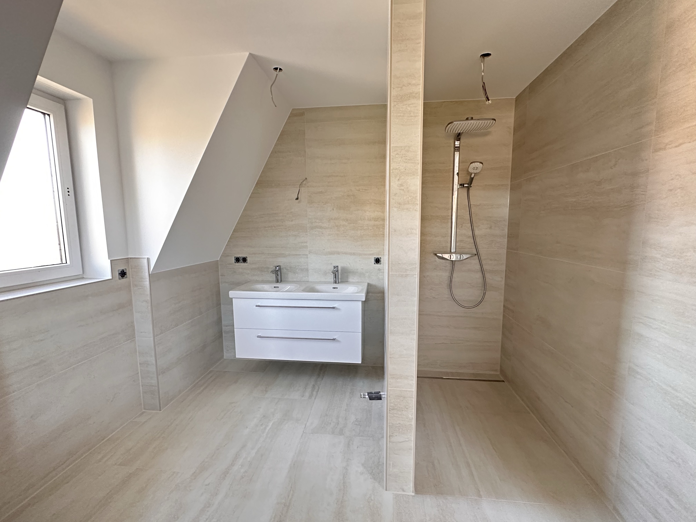 Neubau Doppelhaushälfte Berlin-Kladow — Außenansicht am Wannsee